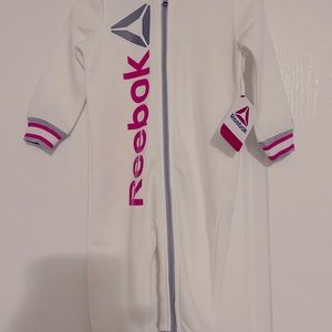 🟣 3 for $25 NWT Girls Reebok Hooded Zip Up Sweat Romper - Size 12 Months